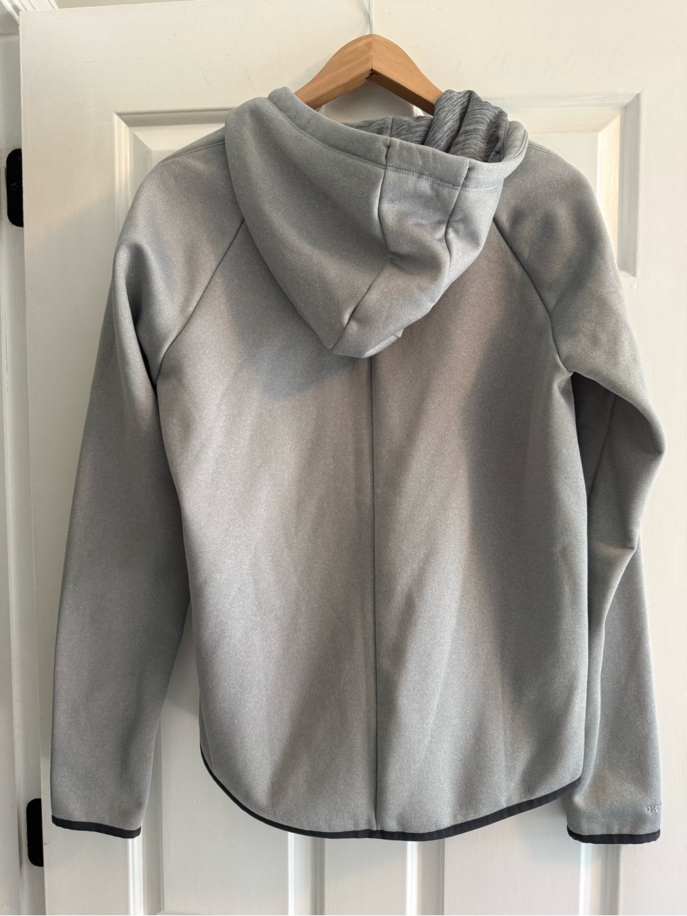 Women’s UA Zip Up Light Weight Cold Gear Grey Jacket Size M - Picture 6 of 7
